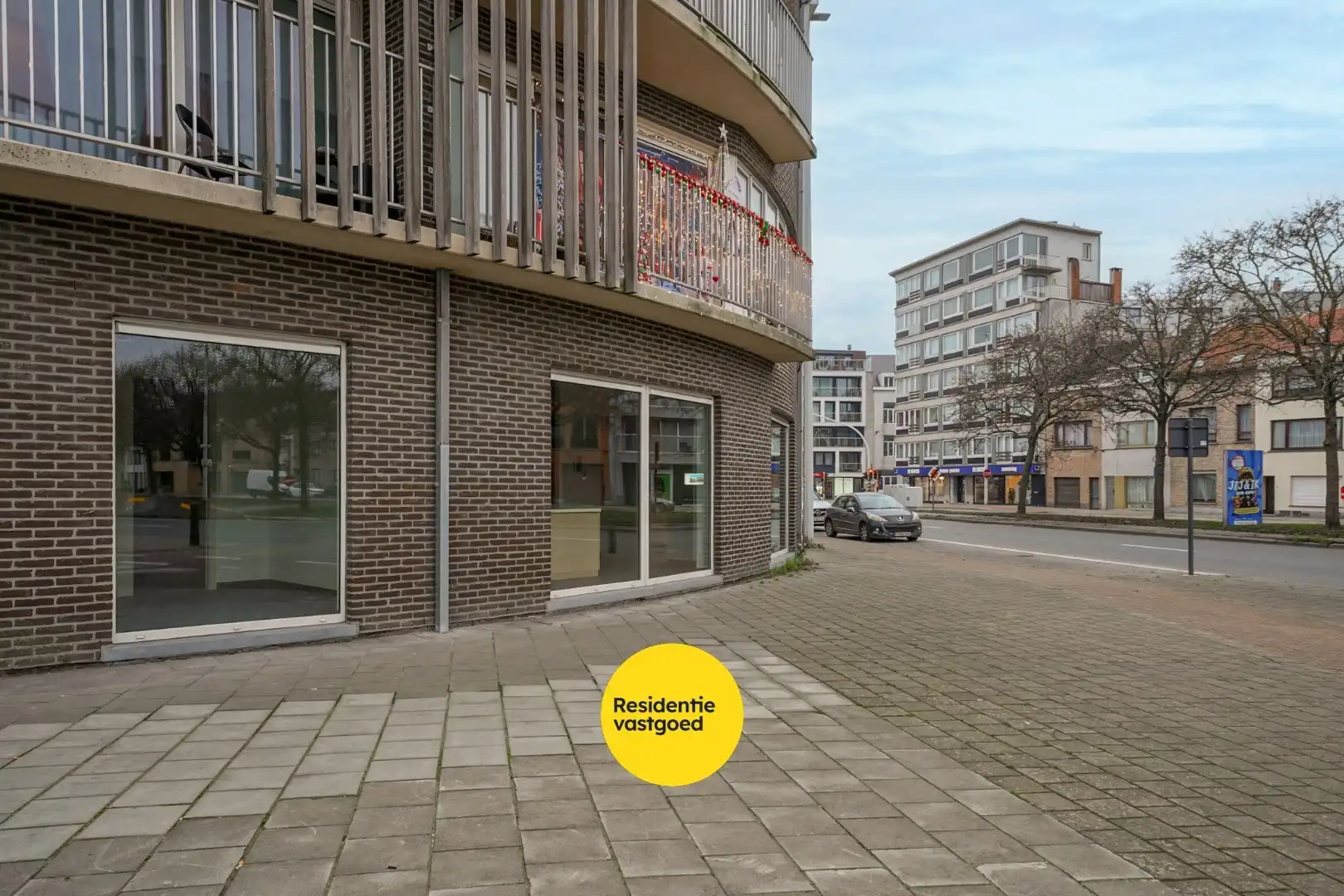Instapklaar handelsgelijkvloers met sterke visibiliteit te Oostende foto 8