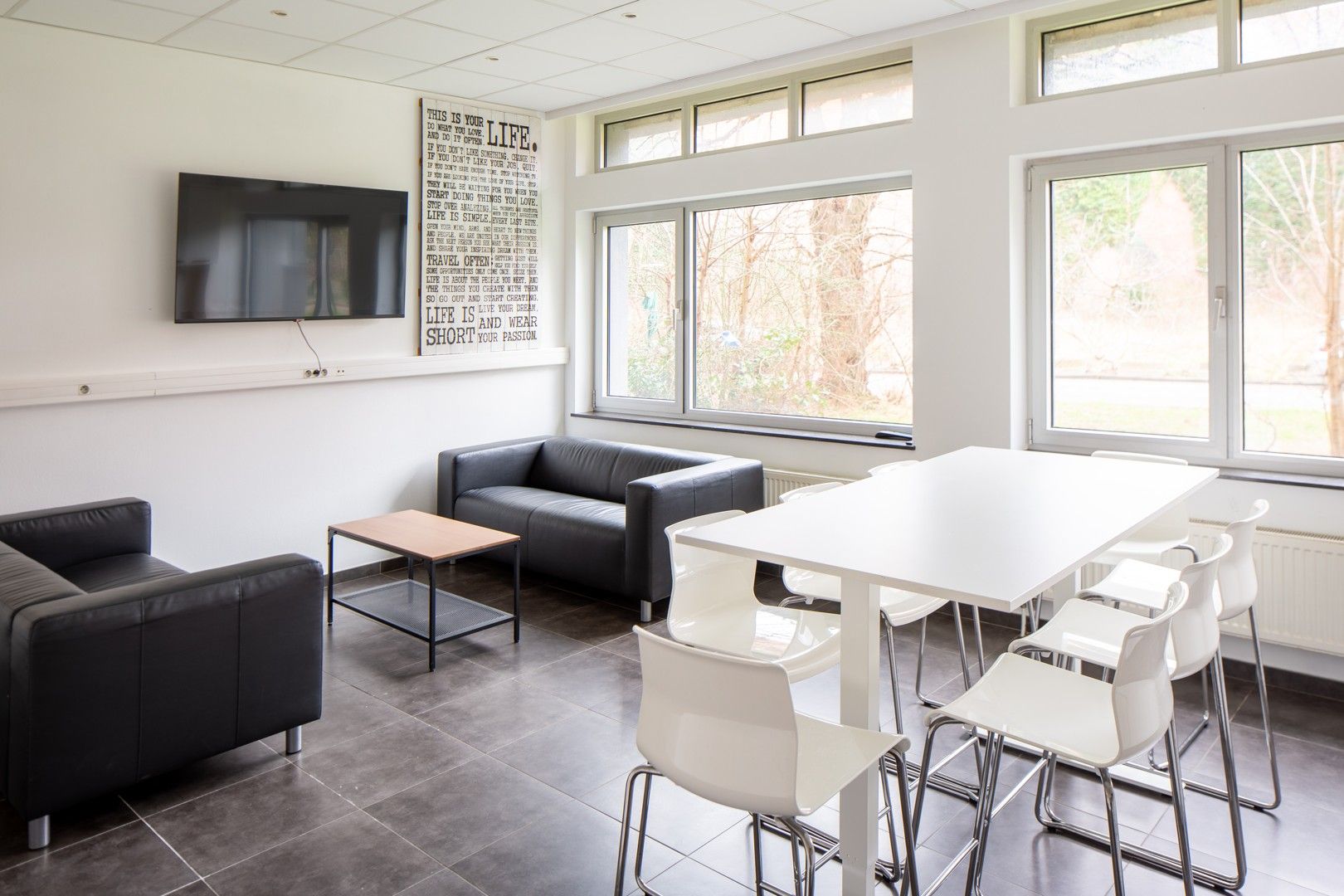 Studentenbuilding (gelijkvloers) met rendement van 5%, conformiteitsattest en verhuurgarantie foto 3