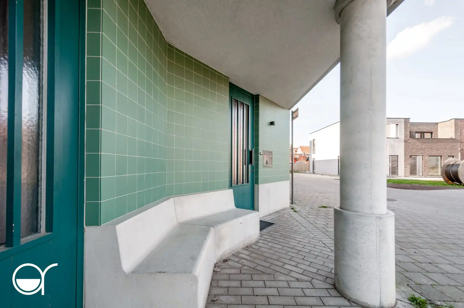 Woning met 3 - 4 slaapkamers met zonnige tuin foto 24