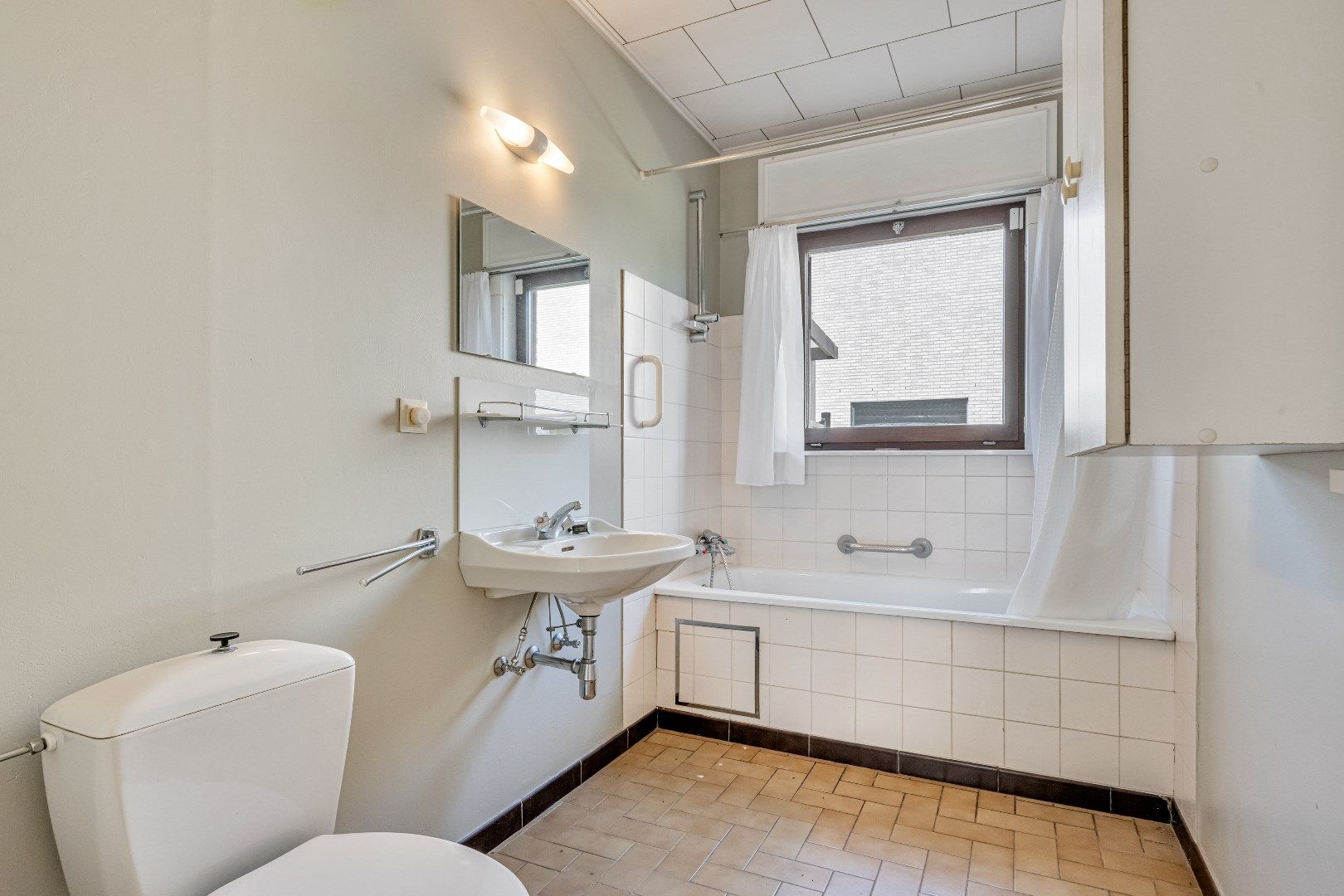 Gezellige  te renoveren bungalow met INSTELPRIJS foto 6