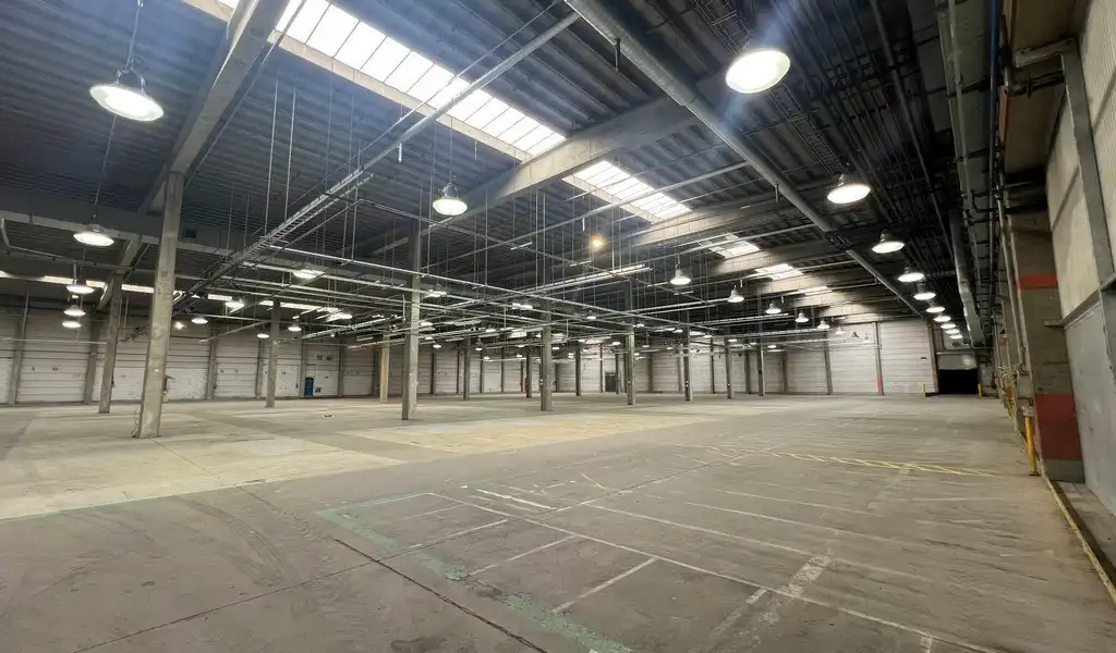 Logistiek bedrijfspand te huur op Vynckier site Gent foto 4