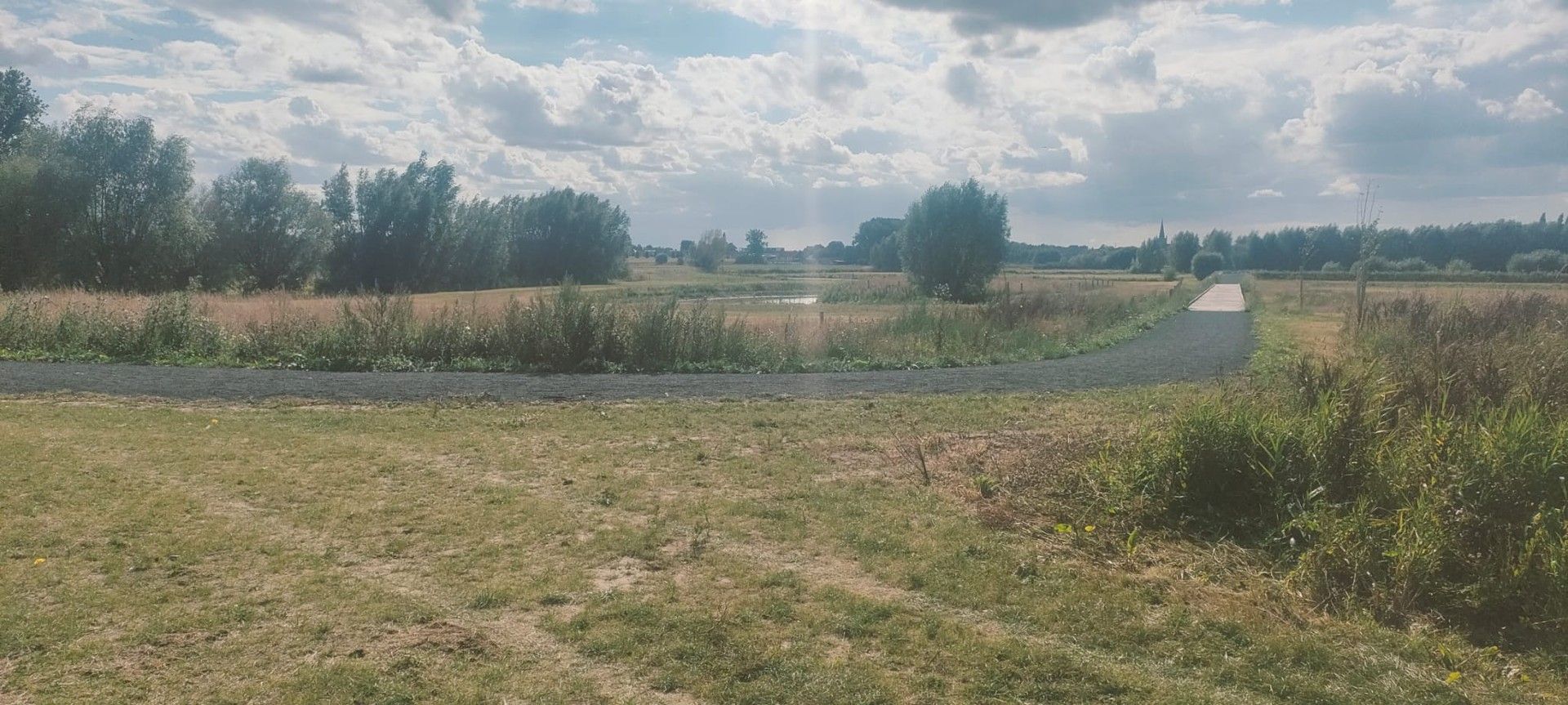 Ruime gerenoveerde woning met 3 slaapkamers en prachtige tuin te Ledegem! foto 31