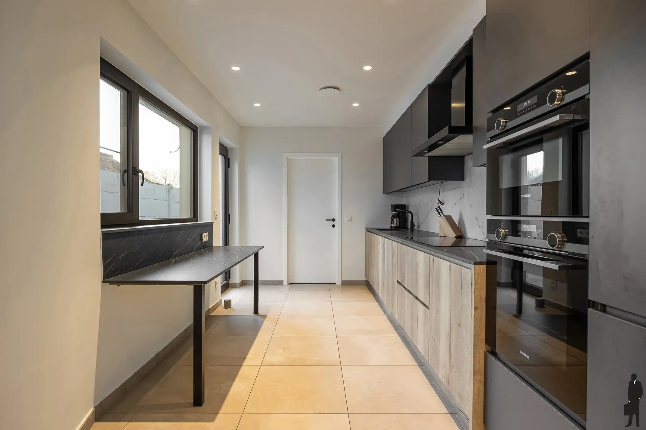 Volledig gerenoveerde gezinswoning met 3 slpk en tuin foto 7