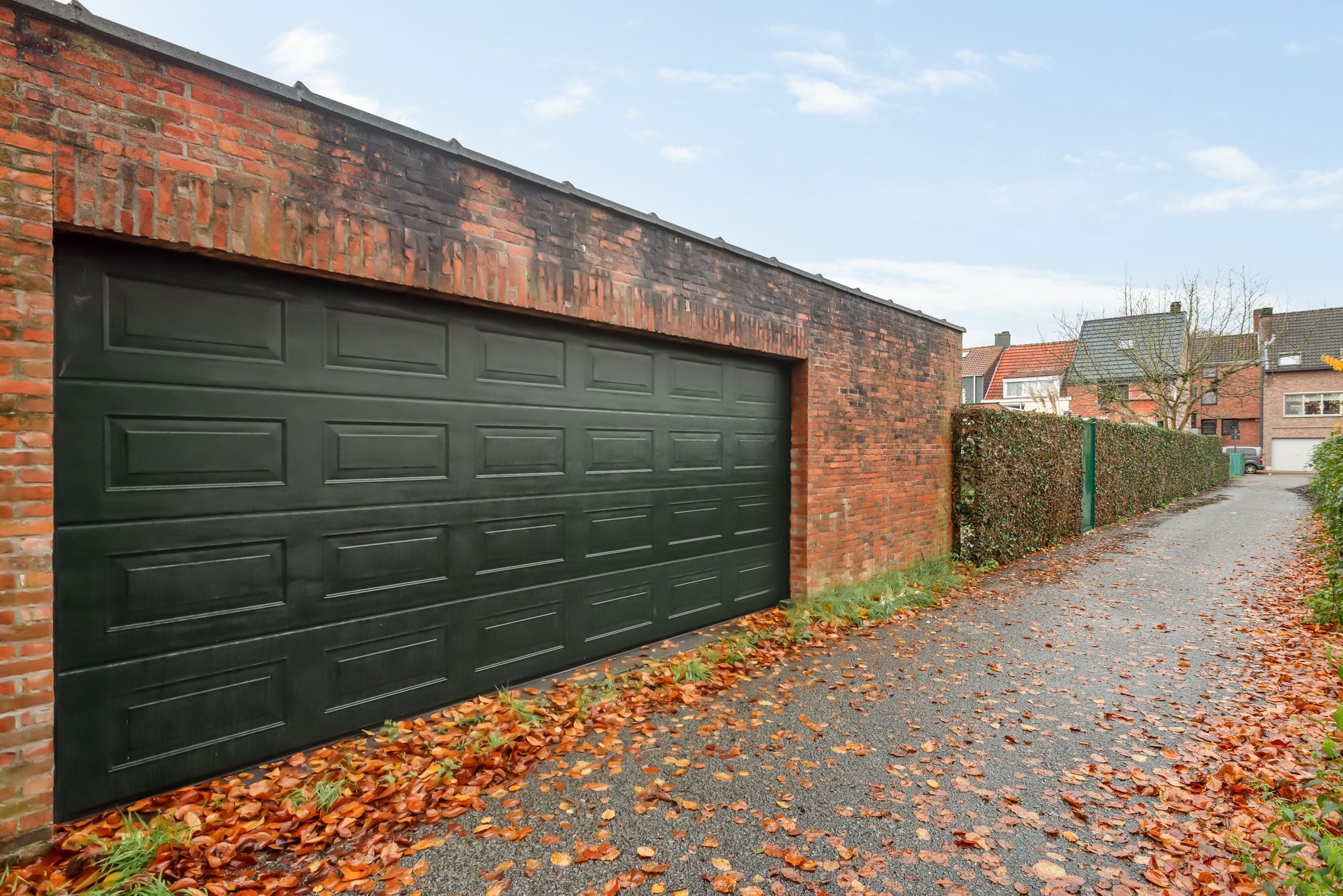 Halfopen woning met grote garage vlakbij centrum Kapellen ! foto 15