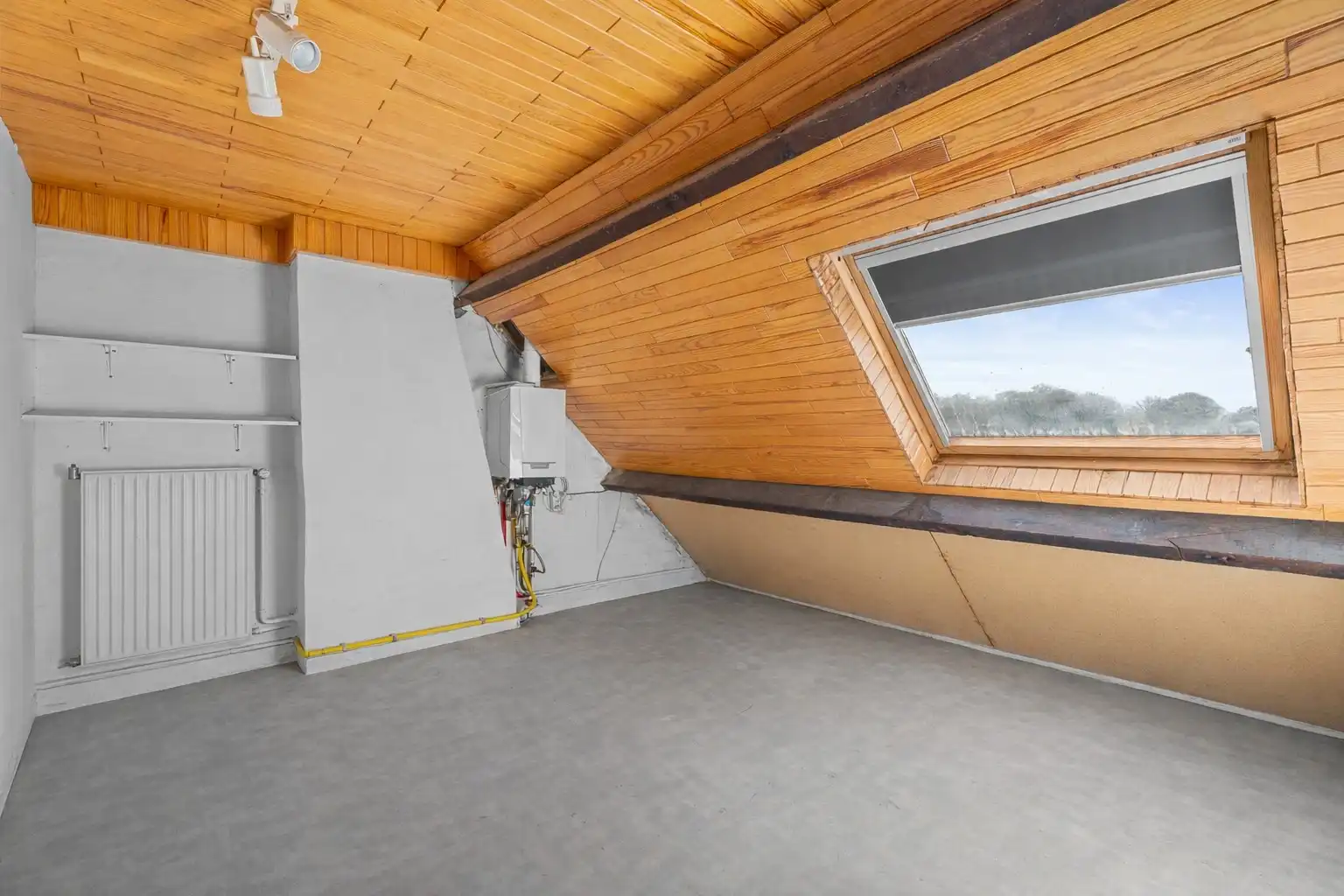 Ruime gezinswoning met 5 kamers op topligging foto 15