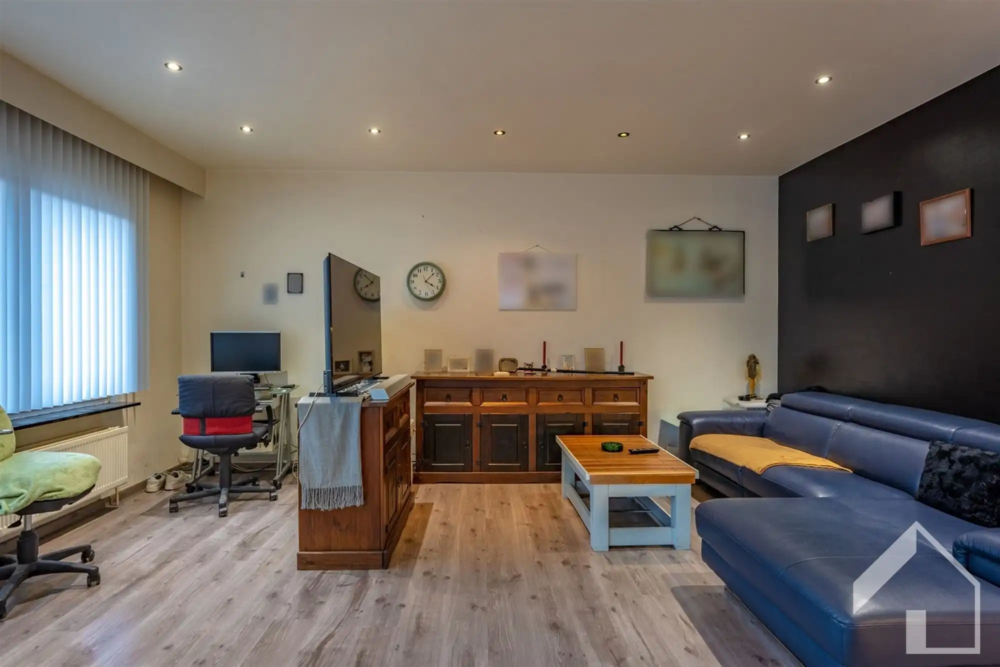 Gelijkvloers handelspand met 2 appartementen foto 16