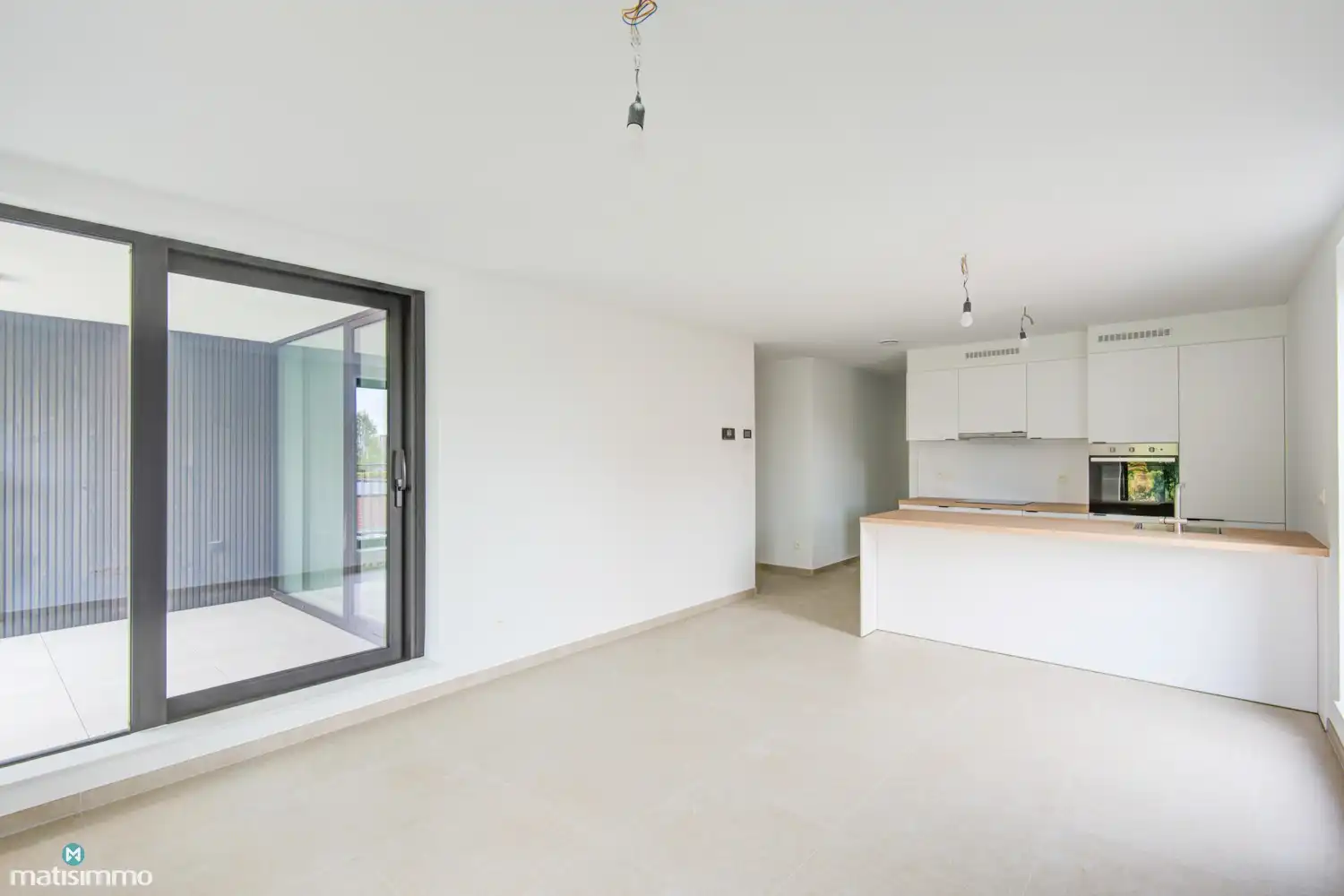 NIEUWBOUWAPPARTEMENT MET 2 SLAAPKAMERS, OVERDEKT TERRAS EN ONDERGRONDSE AUTOSTAANPLAATS NABIJ HET CENTRUM VAN TONGEREN foto 6