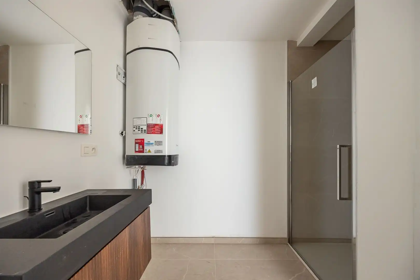 Lichtrijk renovatie appartement met 1 slaapkamer  foto 8