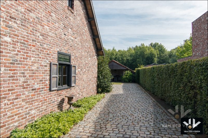 PERFECT ONDERHOUDEN, ENERGIEZUINIGE WONING OP MEER DAN 14 AREN! foto 6