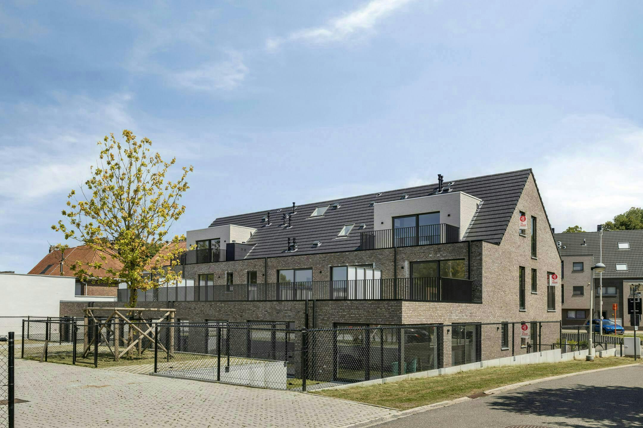 INSTAPKLAAR BEN-APPARTEMENT MET 2 SLAAPK. IN BAZEL EN TERRAS foto 32