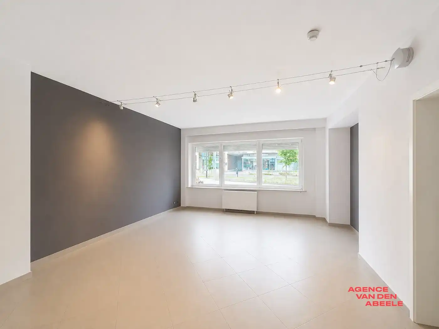 Centraal gelegen woon appartement met 1 ruime slaapkamer  foto 3