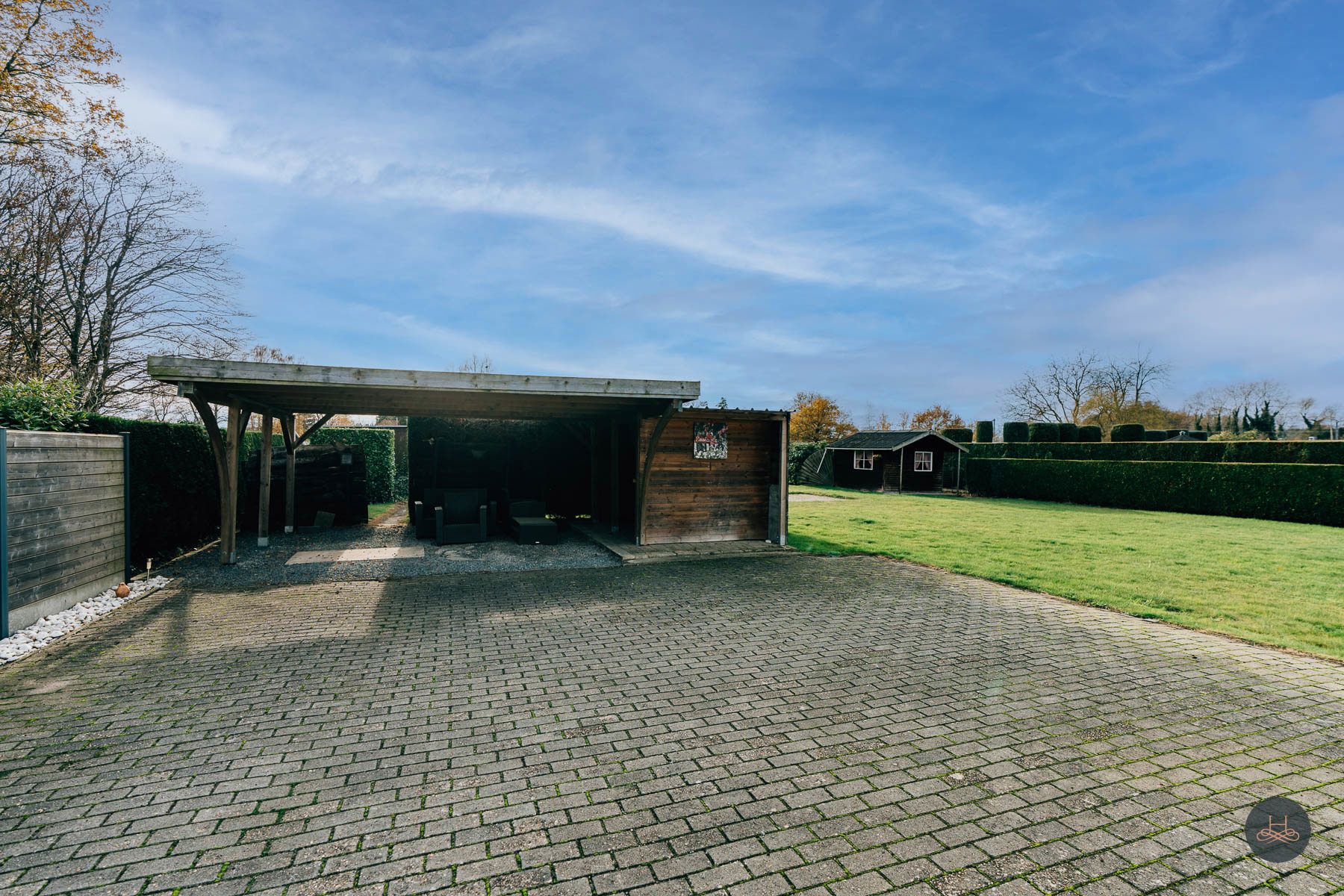 Vrijstaande, karaktervolle woning op ruim perceel  foto 26