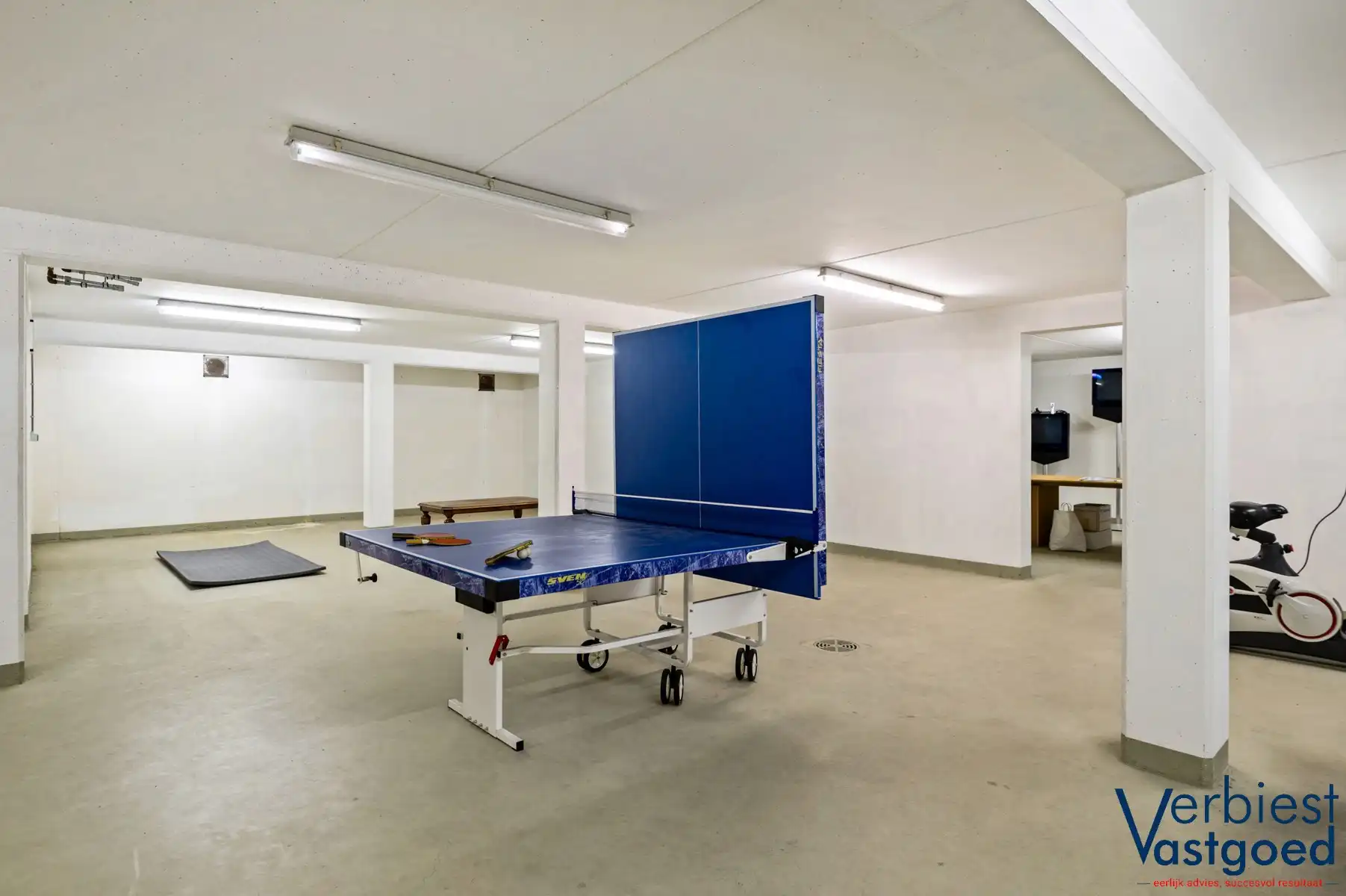 Ruime villa met binnenzwembad, EPC B en 5 slpk in Brasschaat foto 38