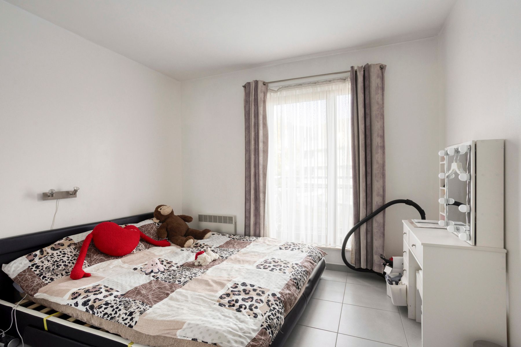 Instapklaar appartement met terras in het centrum van Zellik! foto 11