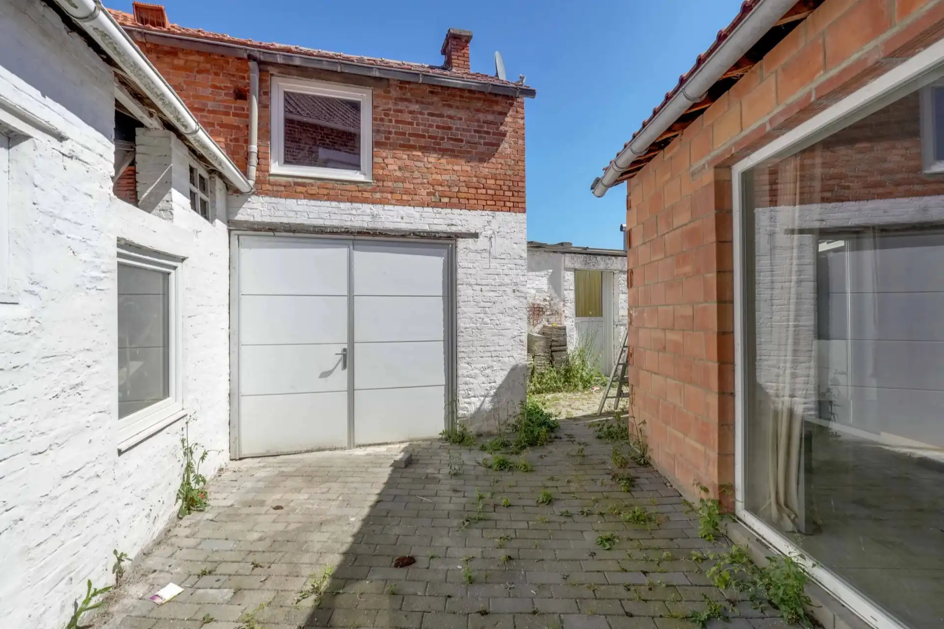 Landelijk gelegen woning met zes slaapkamers foto 26