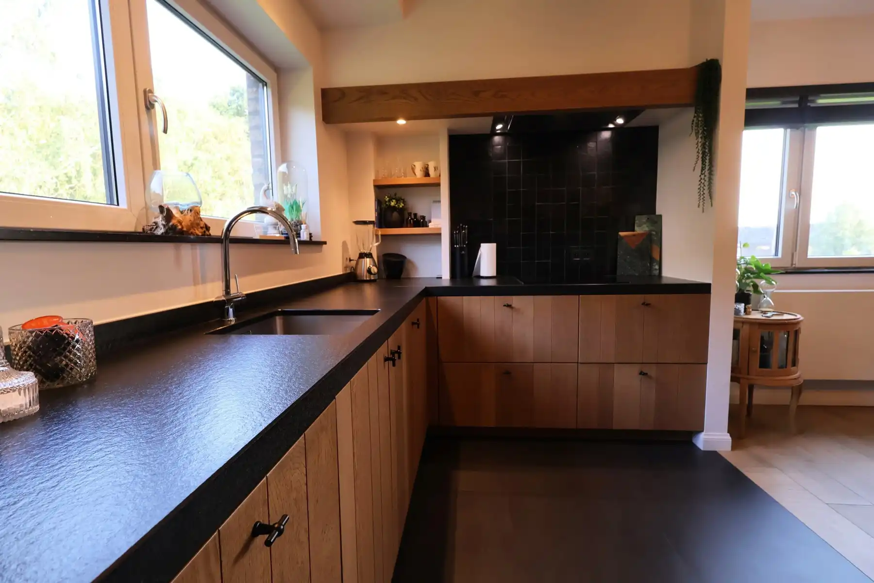 Instapklaar en lichtrijk hoekappartement met 3 slaapkamers foto 8