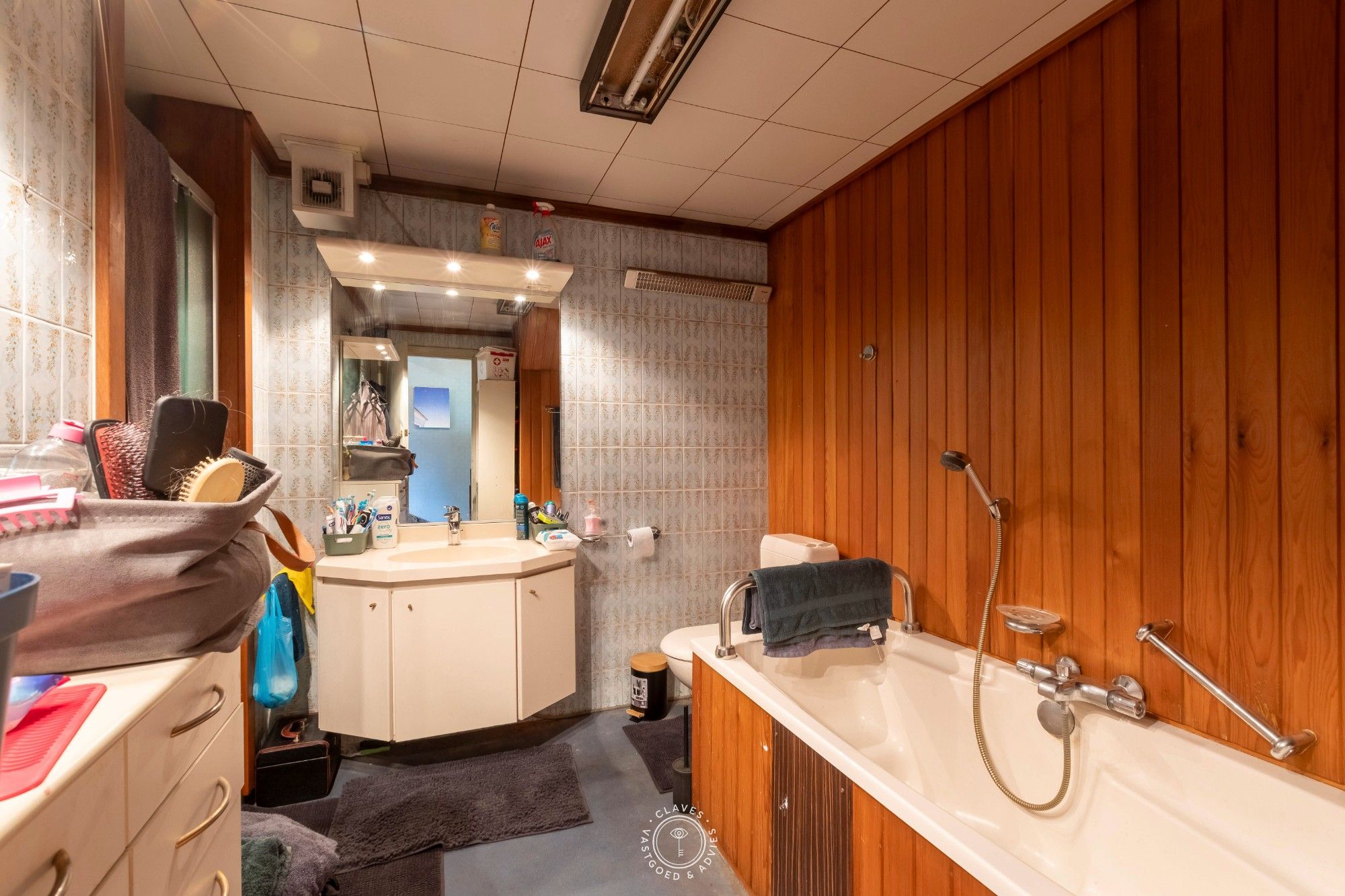 Opbrengsteigendom (ruime burgerwoning) bestaande uit 2 appartementen en garage foto 26