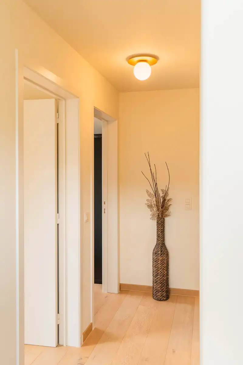 Ruim, energiezuinig appartement met terras, tuin en garage foto 22