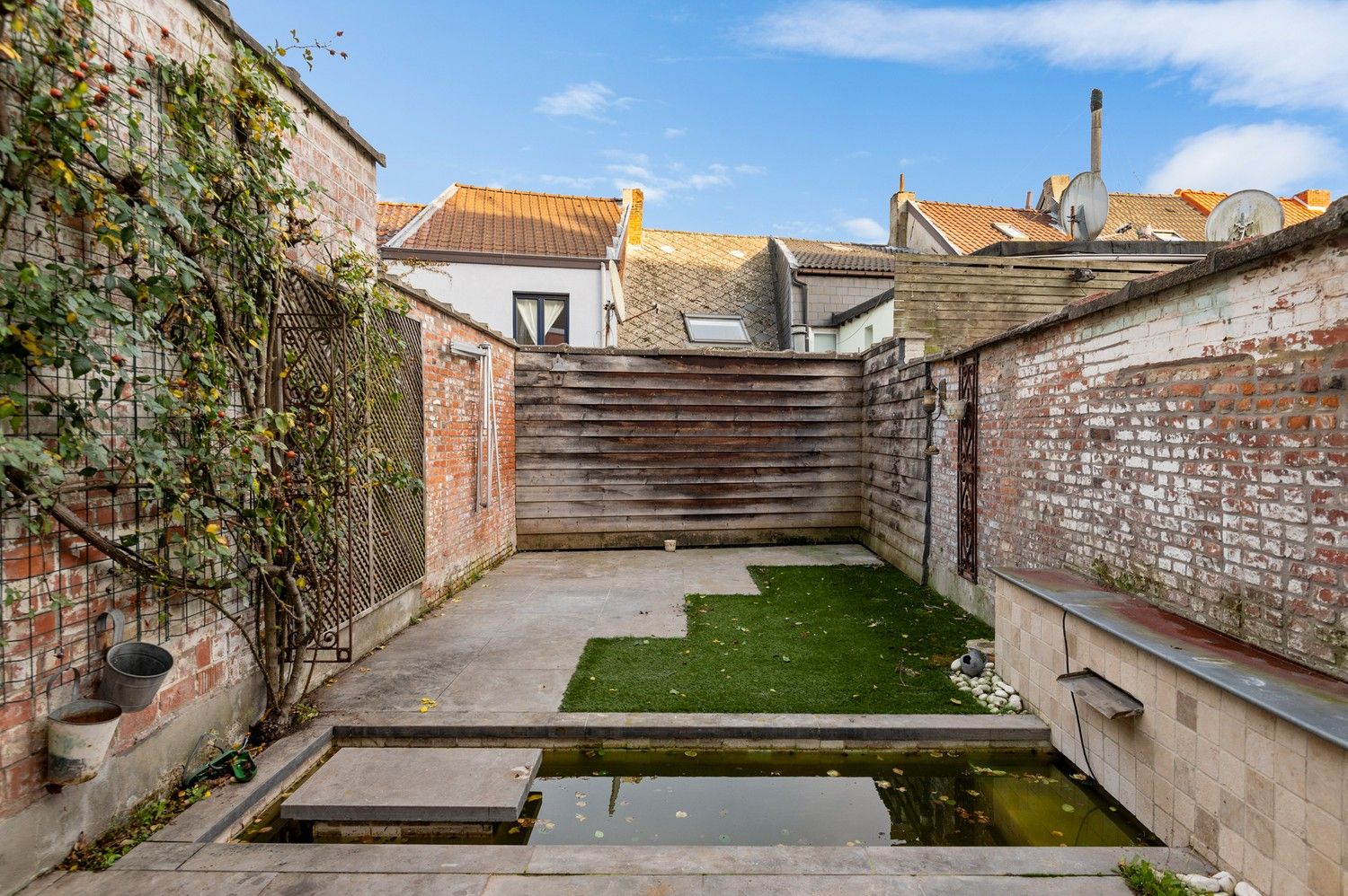 Instapklare woning met 2 slaapkamers en tuin te Lier! foto 14