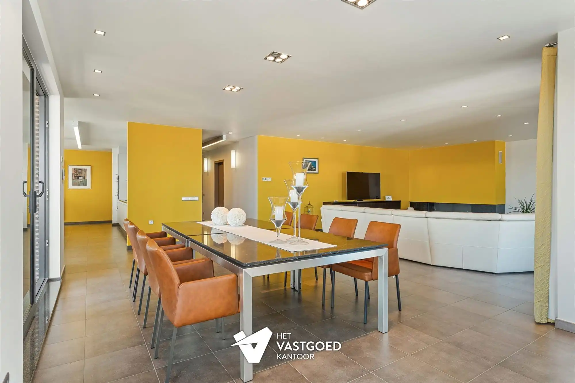 ZEER RUIME PENTHOUSE (340M²) IN UITSTEKENDE STAAT MET 3 TERRASSEN TE TESSENDERLO CENTRUM foto 8