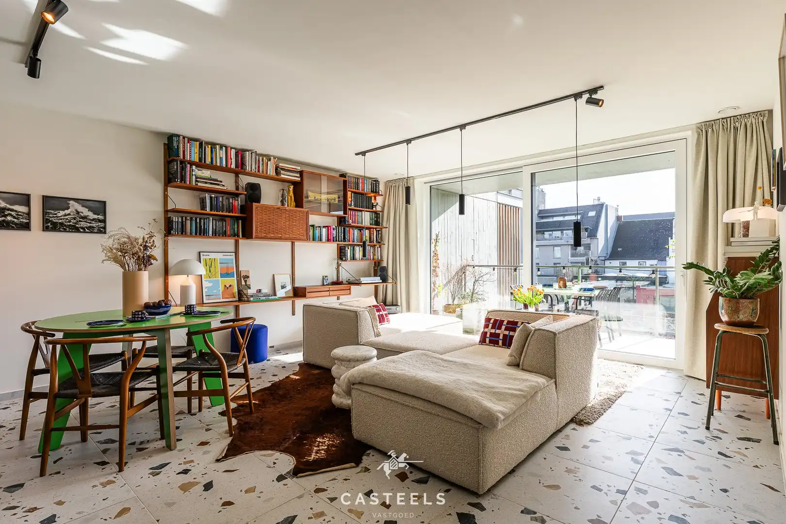 Wonen aan de Leie in een recent nieuwbouwappt met ruim terras foto {{pictureIndex}}