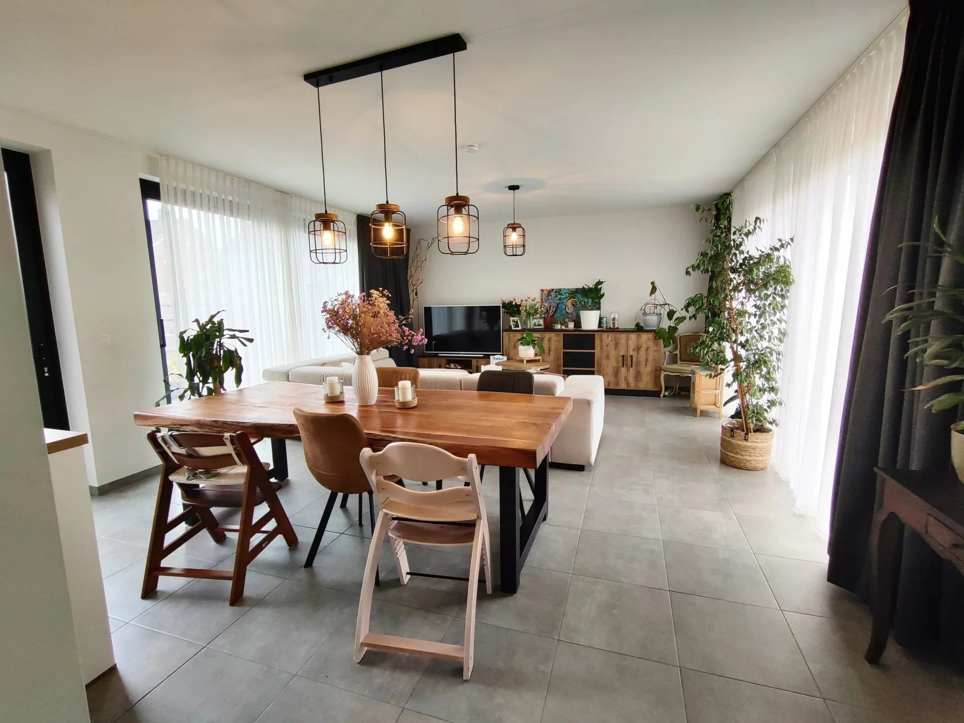 Start hier je nieuwe jaar in deze gezellige woning! foto 3