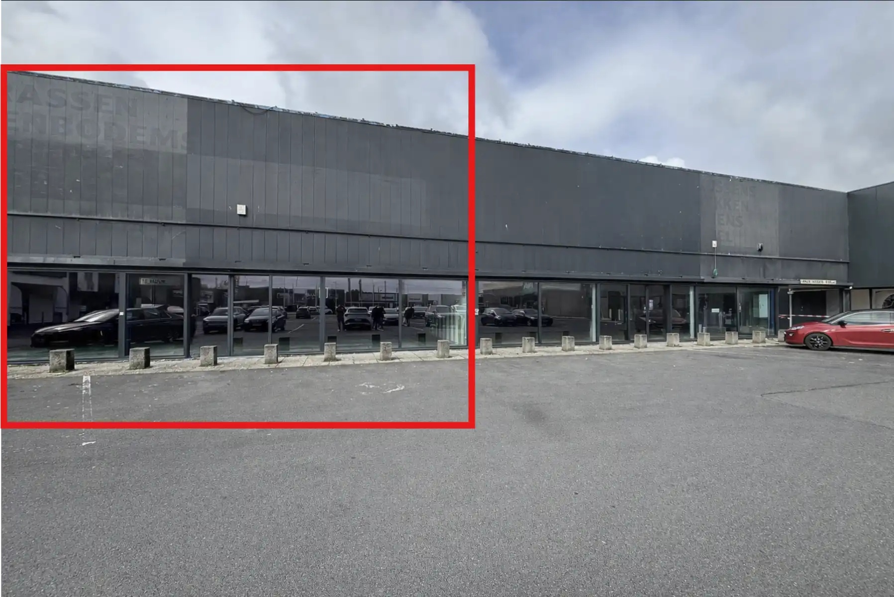 Baanwinkel 431 m² te huur – Roeselare foto {{pictureIndex}}