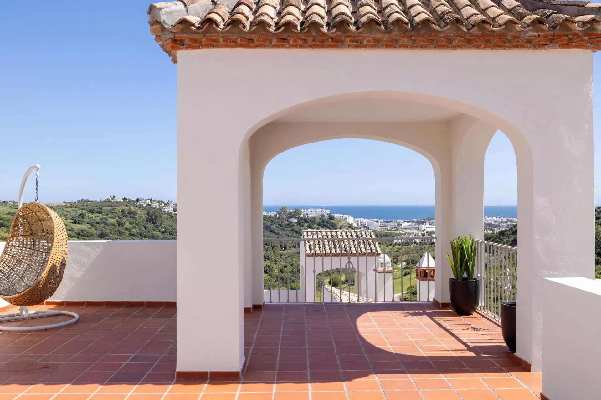 Wonen in een oase van licht, luxe en ligging – sleutelklaar aan de Costa del Sol foto 9
