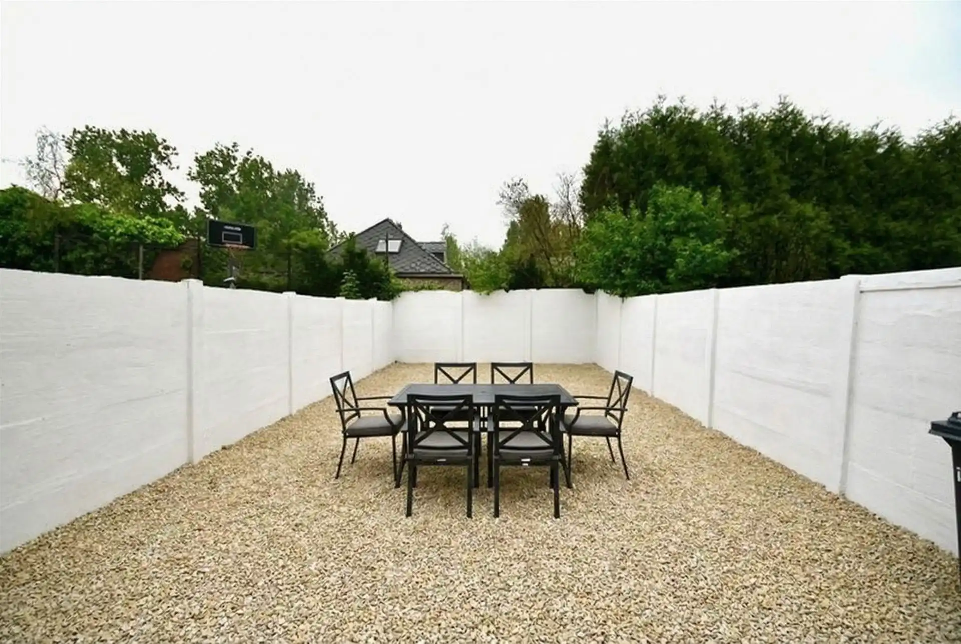 Woning met 3 slaapkamers en tuin.  foto 14