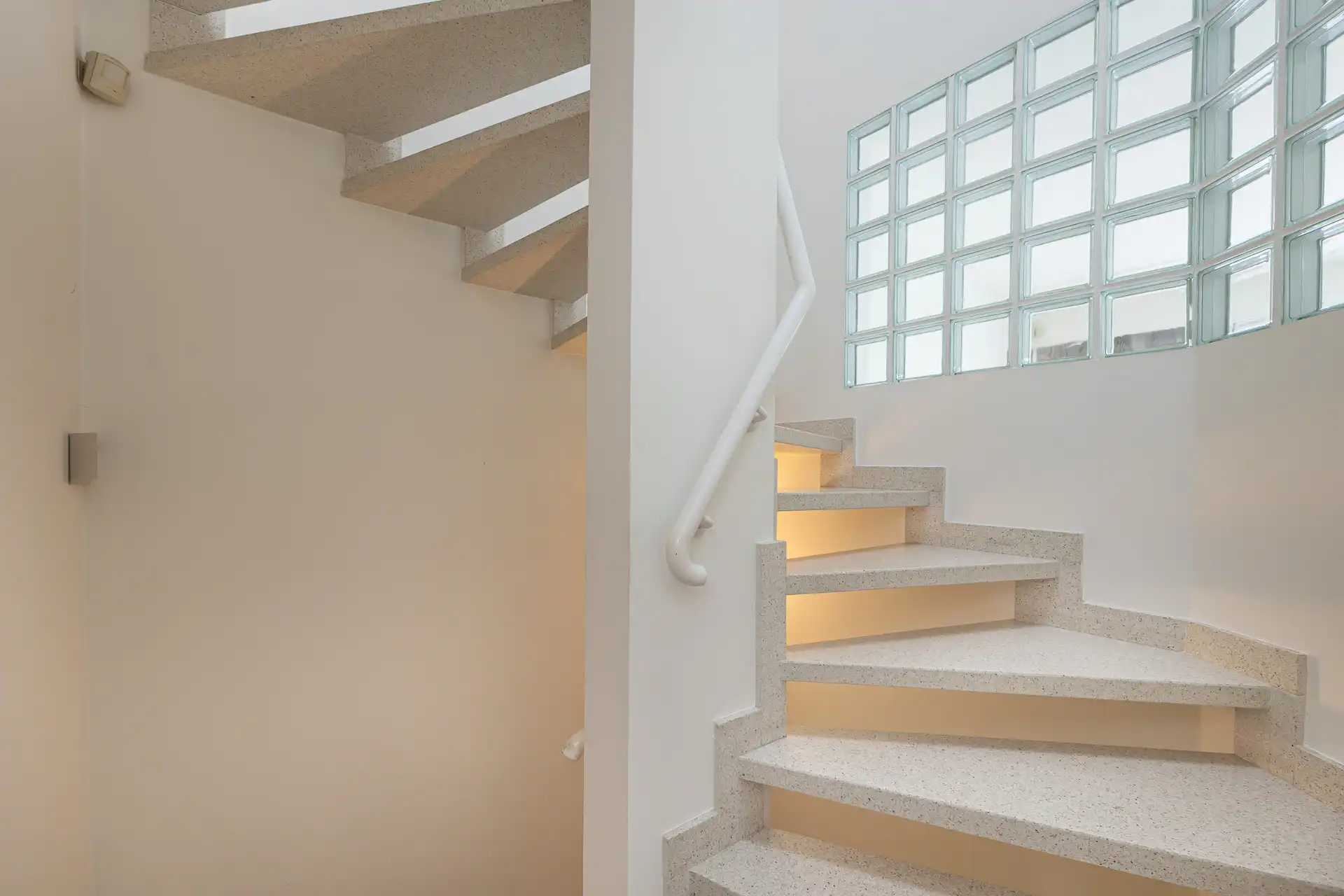 Ruime HOB in topbuurt met 4/5 slaapkamers! foto 3