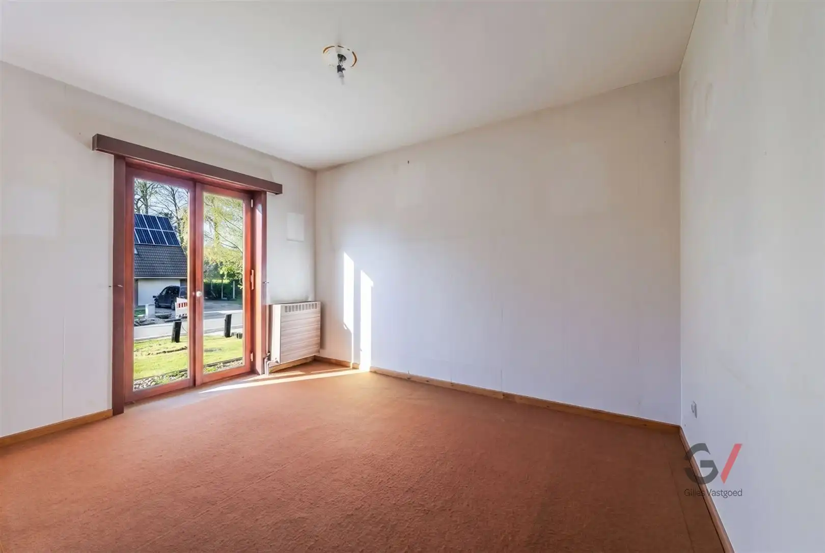 Woning met veel potentieel en karakter foto 10