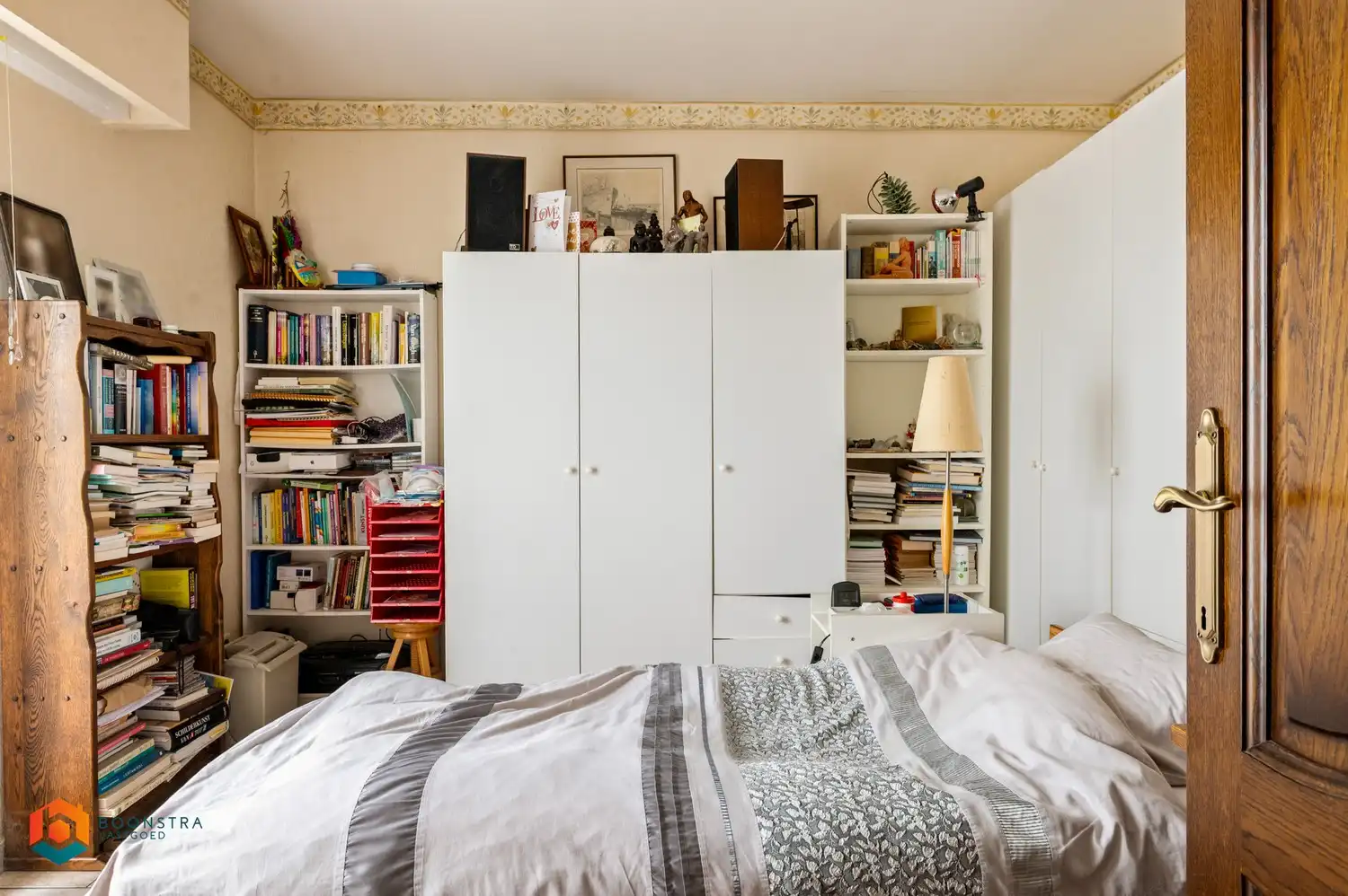 Ruime villa (325m²) op een perceel van 2567m² in prachtige omgeving foto 16