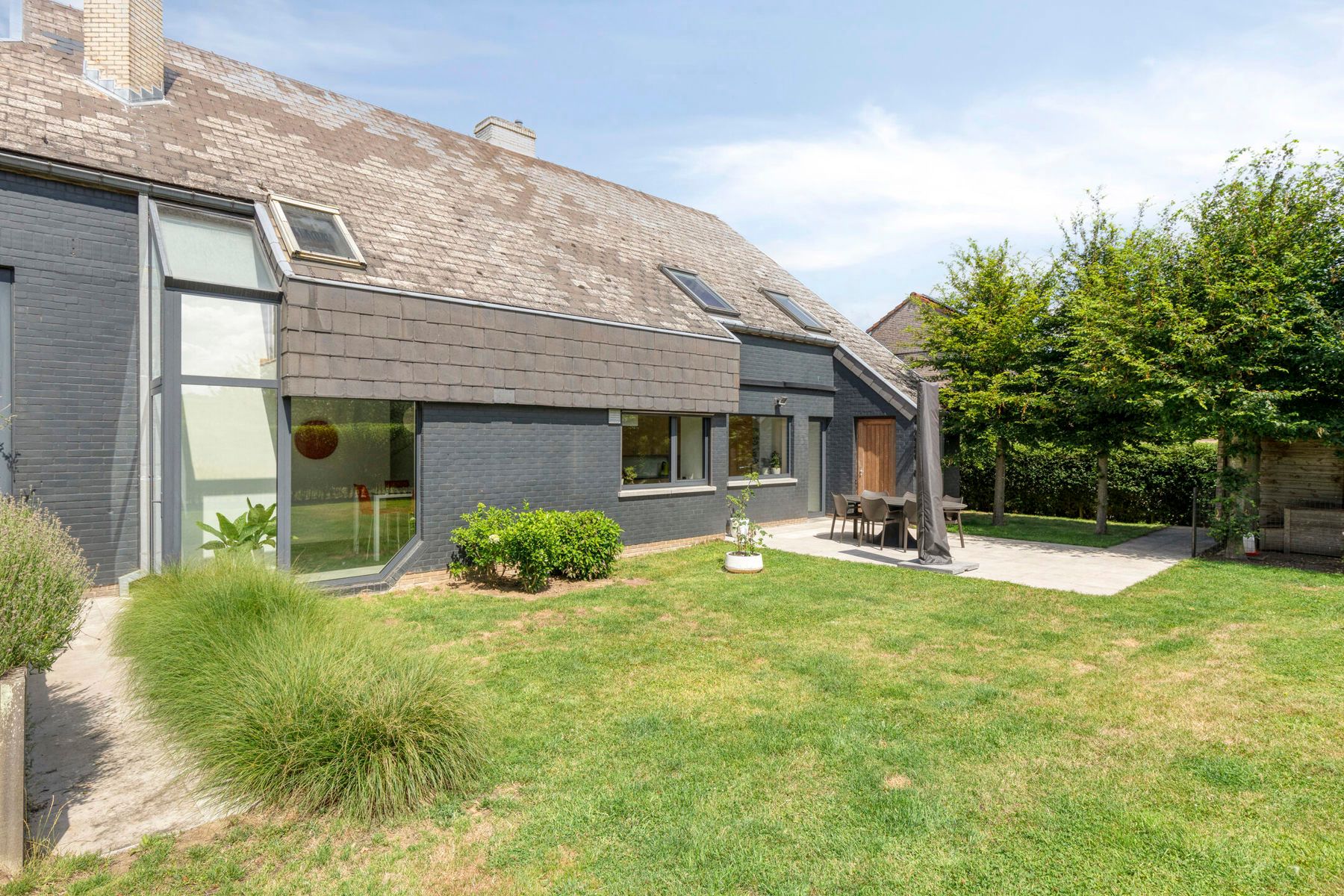 Stijlvolle villa op toplocatie in het groen foto 32
