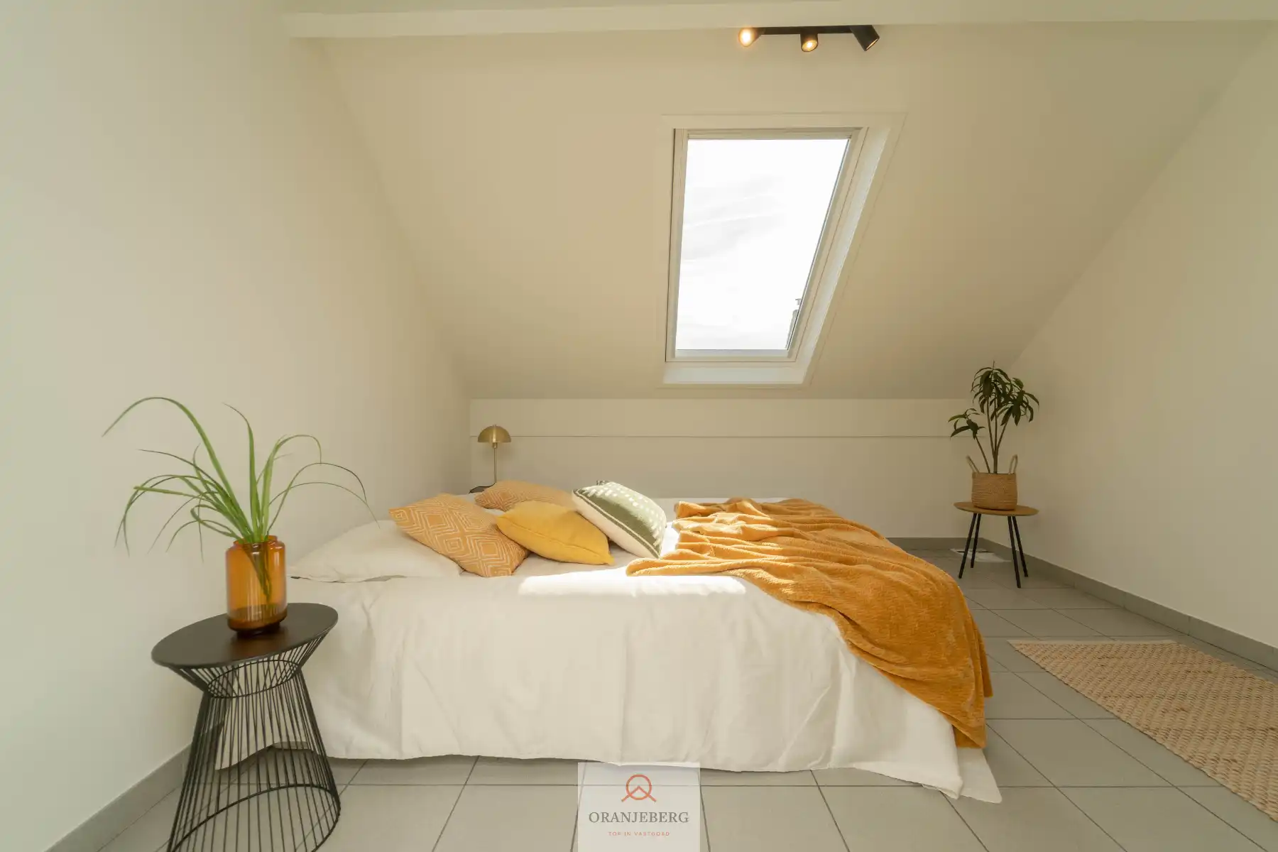 Gerenoveerd, lichtrijk 2 slpk-appartement met zonneterras foto 16