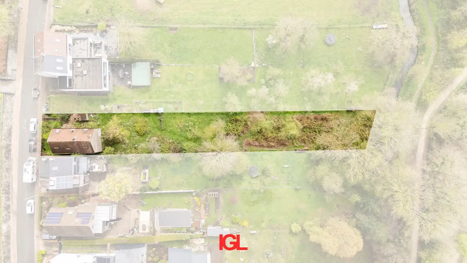 Te renoveren woning met grote tuin foto 23