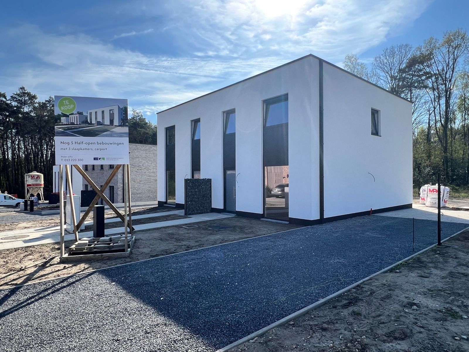 Huis te koop foto {{pictureIndex}}