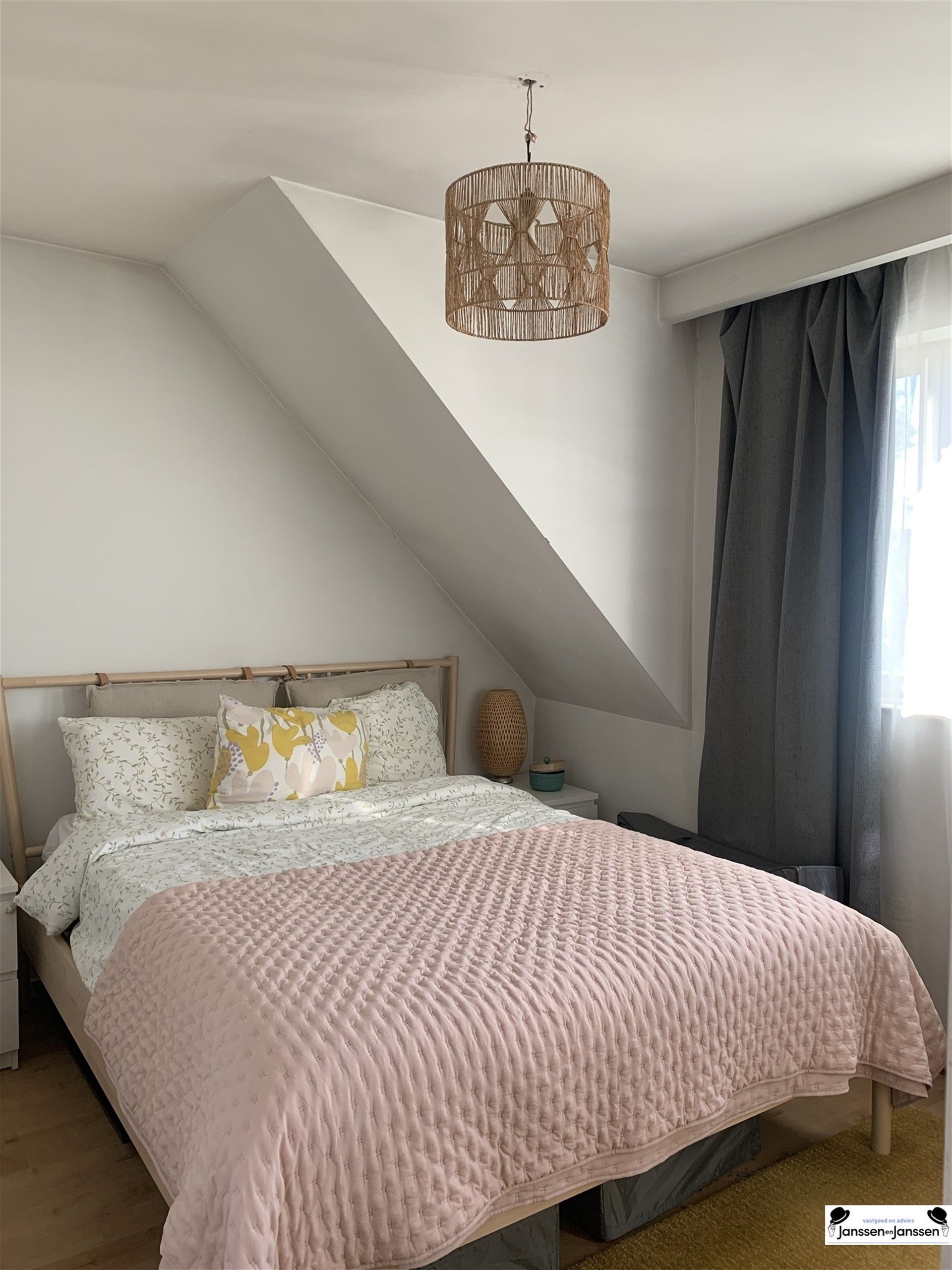 dakappartement met zonnig en ruim terras!  foto 9