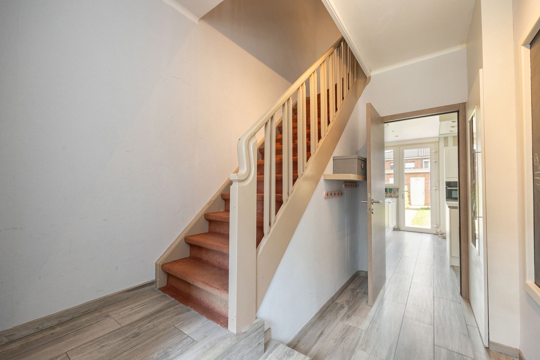 Gerenoveerde woning met zeer gunstig EPC B, in het centrum van Ekeren! foto 2