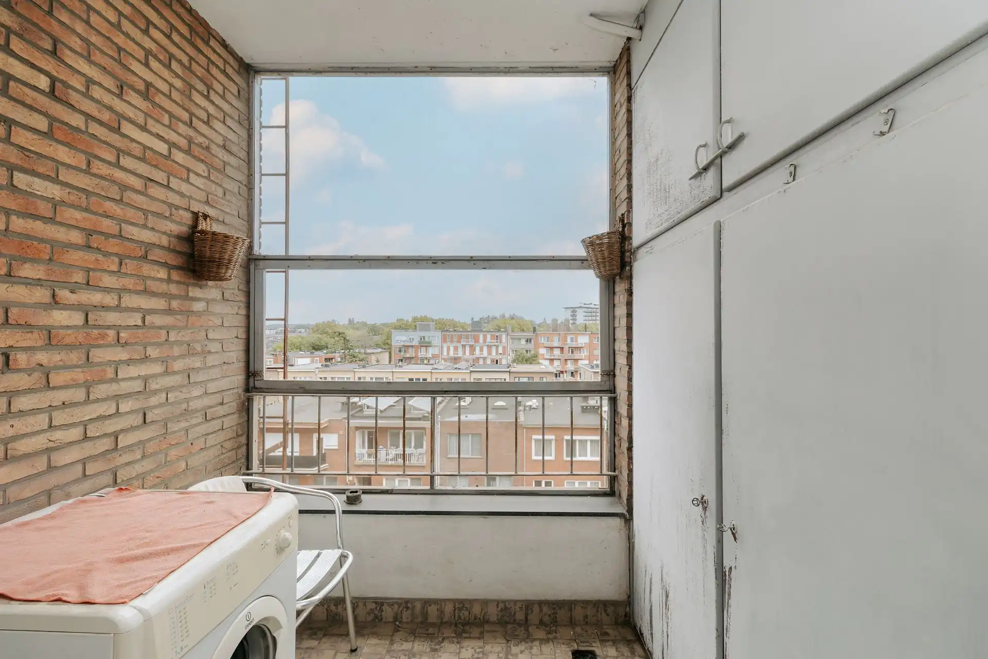 Ruim appartement op de 5de verdieping met autostaanplaats foto 8