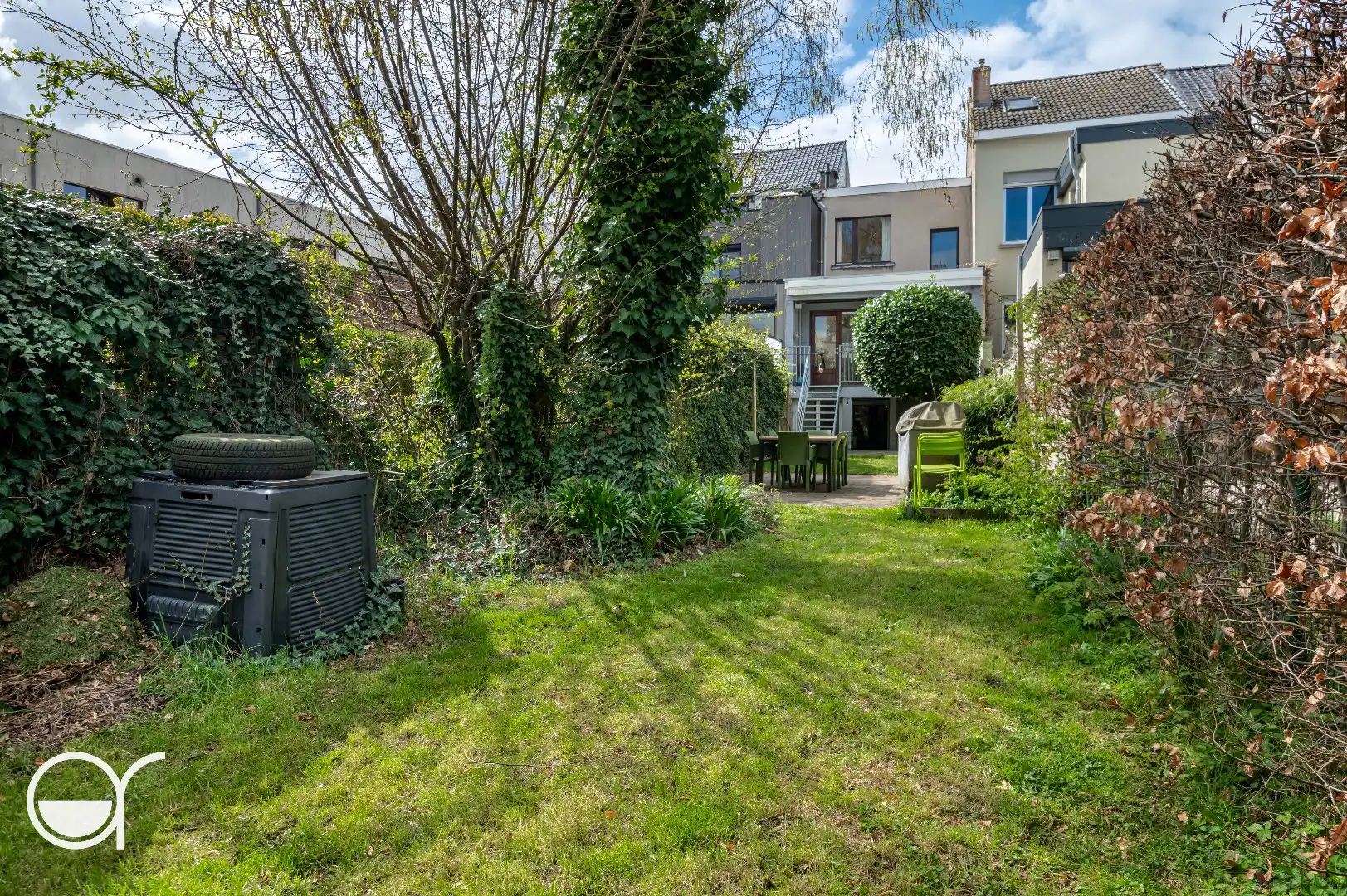 Statige woning met grote tuin vlakbij station Gent-Sint-Pieters foto 12