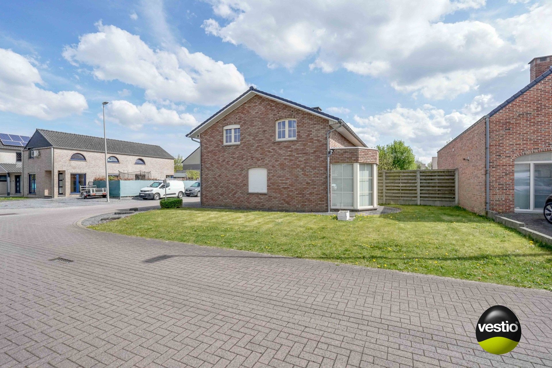 RUIME WONING OP RUSTIGE LOCATIE IN DOODLOPENDE STRAAT foto 31