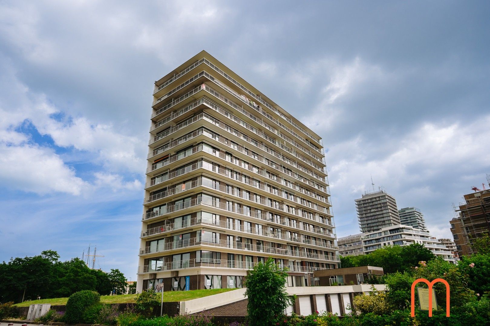 Prachtig appartement met adembenemende uitzichten in residentie Melinda. foto 16