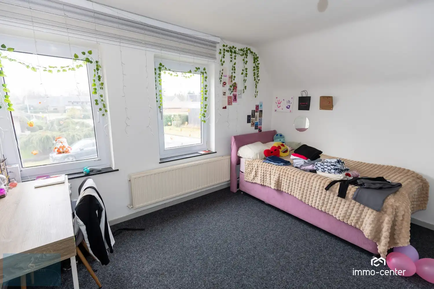 Ruime open bebouwing met westgerichte tuin in Genk foto 21