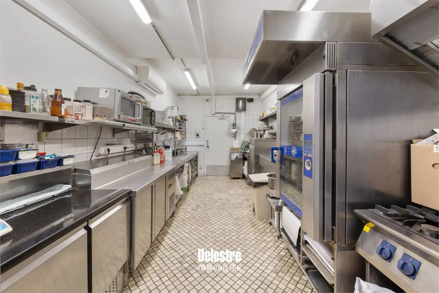 GOED DRAAIENDE HORECAZAAK CENTRUMLAAN OVER TE NEMEN foto 15