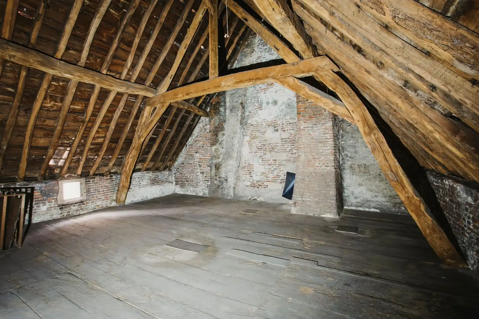 Uniek historisch stadspand met authentieke elementen en uitzonderlijk achtervolume,  centrum Tongeren.  foto 16