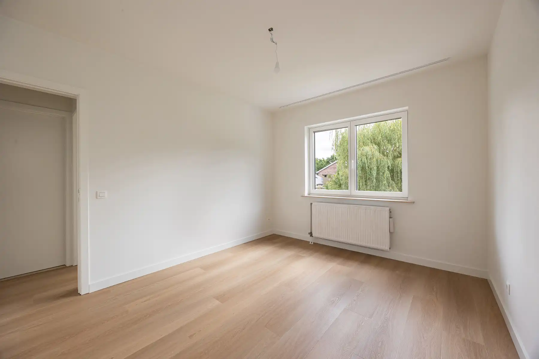 Gezellig 2slp-appartement aan de vaart in Schoten foto 8