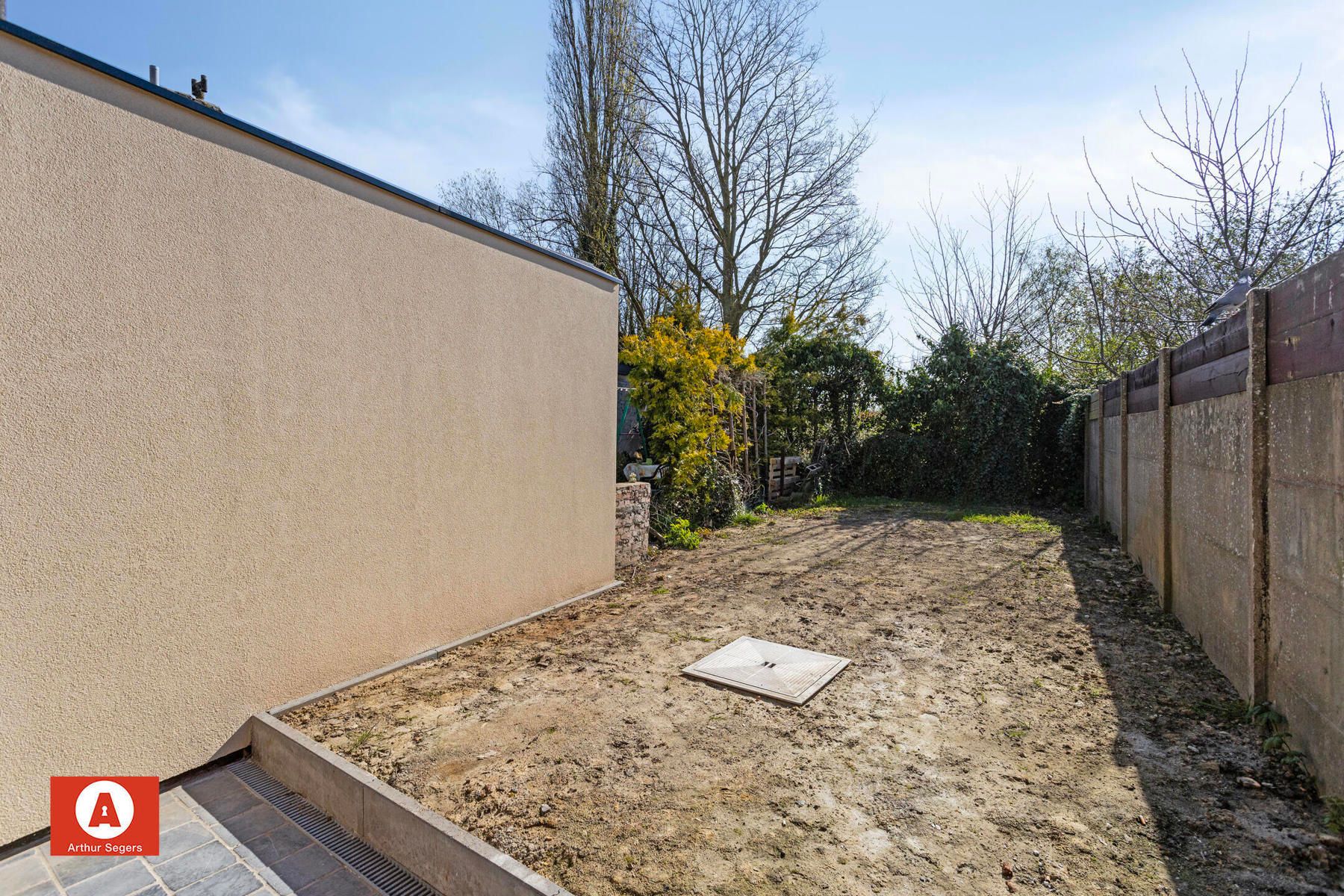 !!! IN OPTIE !!! Totaal gerenoveerde woning met A-label foto 22