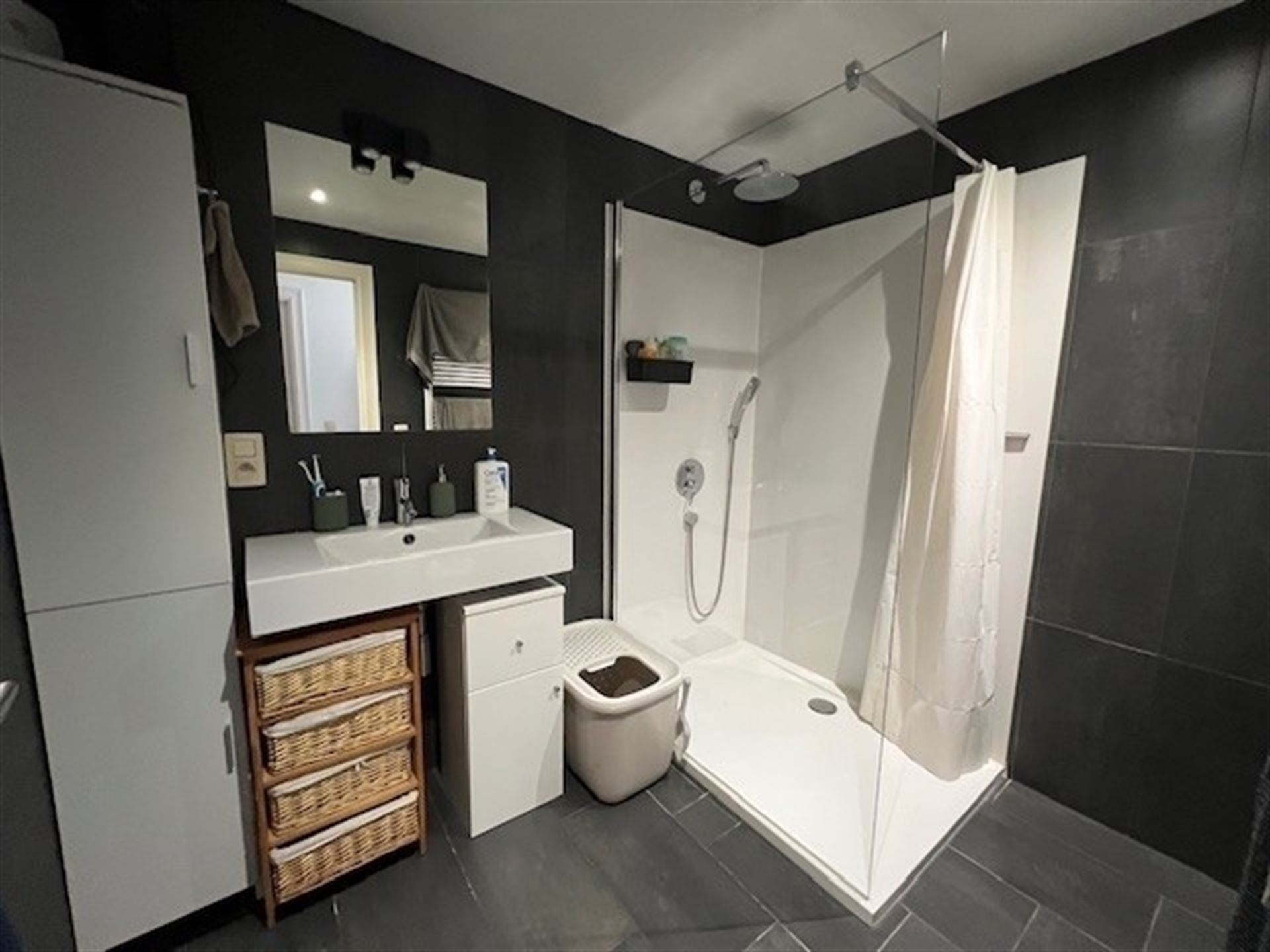 Gelijkvloersappartement met zonnige tuin! foto 10