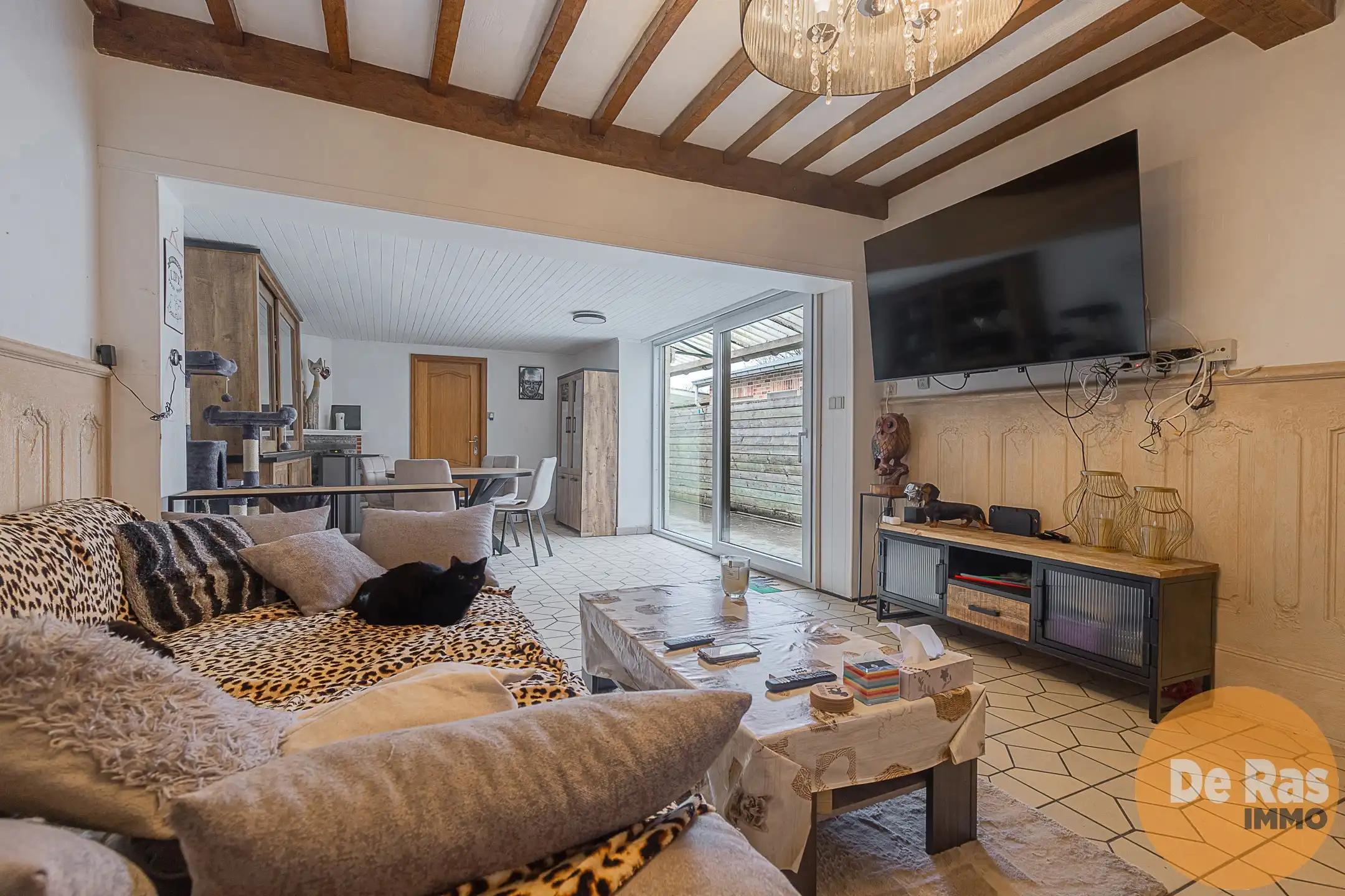 WICHELEN - Leuk gelegen rijwoning met ruime tuinzone foto 3