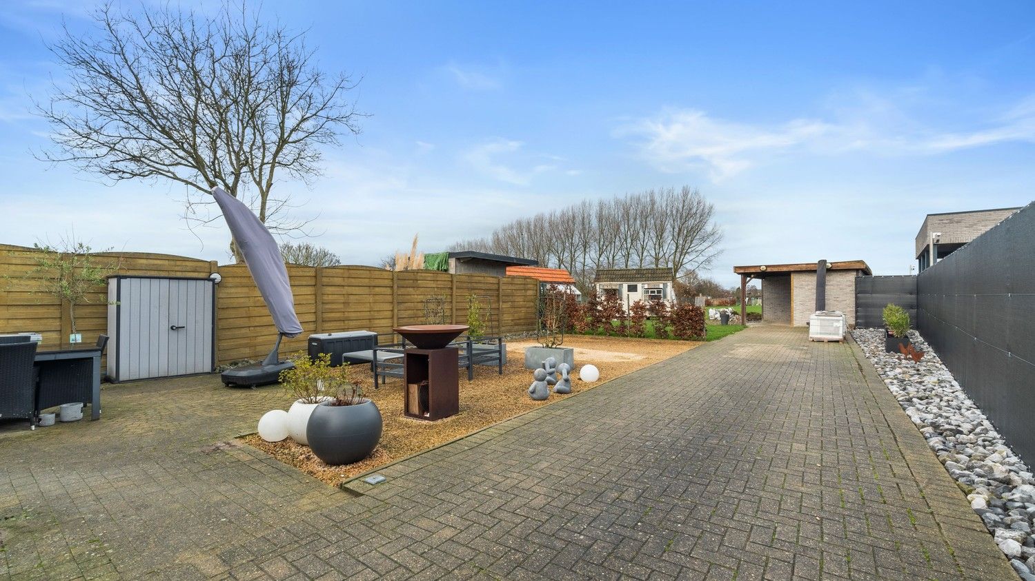 Instapklare woning met 3 slaapkamers en zeer grote tuin foto 21